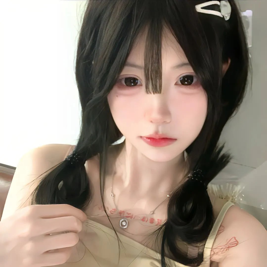 真女有形海报